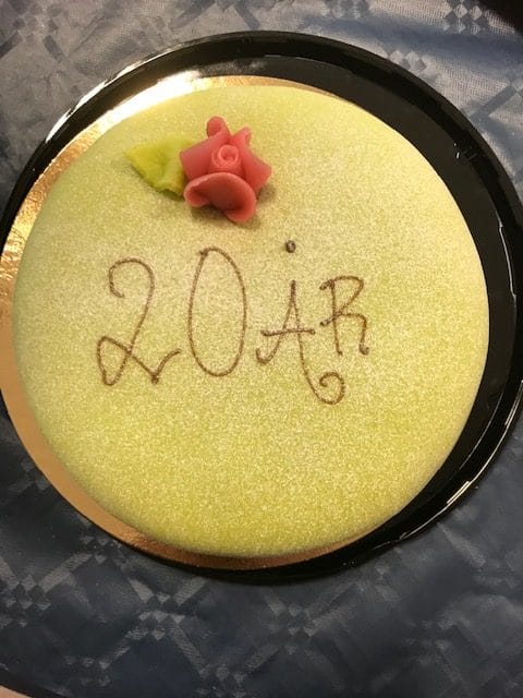 20-årsjubileum med tårta