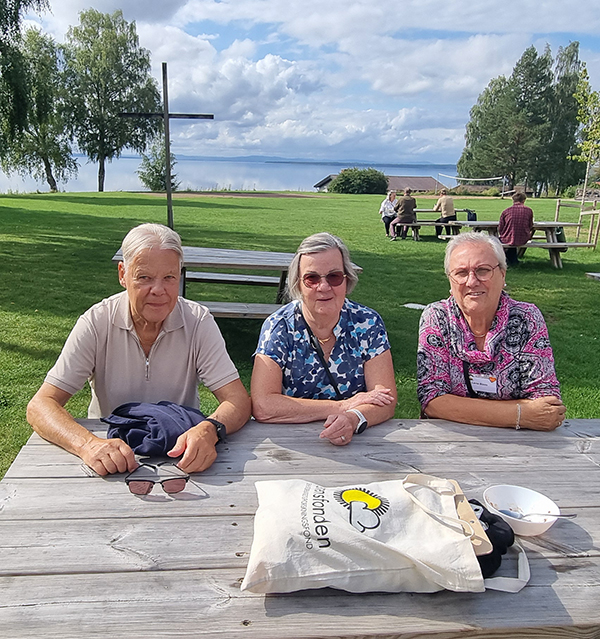 Många skratt och nya vänskapsband på Demensförbundets rekreationshelg